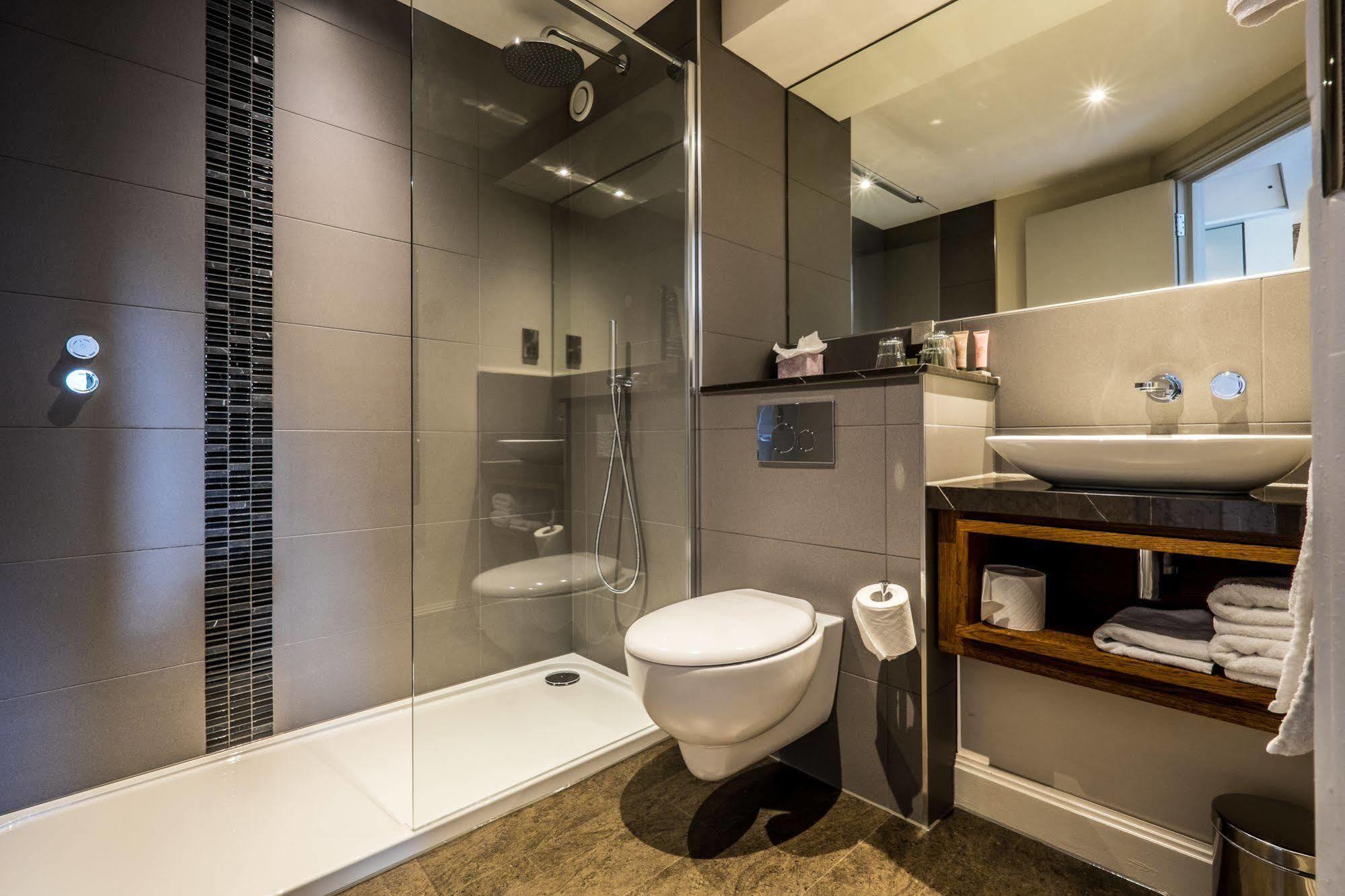 The Alexander Pope Hotel Twickenham Eksteriør billede